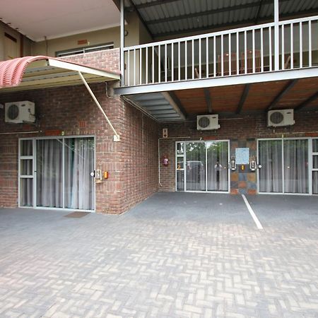 Ingwe Guesthouse Mbombela Exterior photo