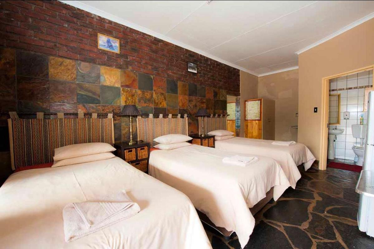 Ingwe Guesthouse Mbombela Exterior photo