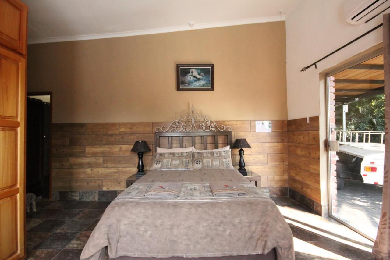 Ingwe Guesthouse Mbombela Exterior photo