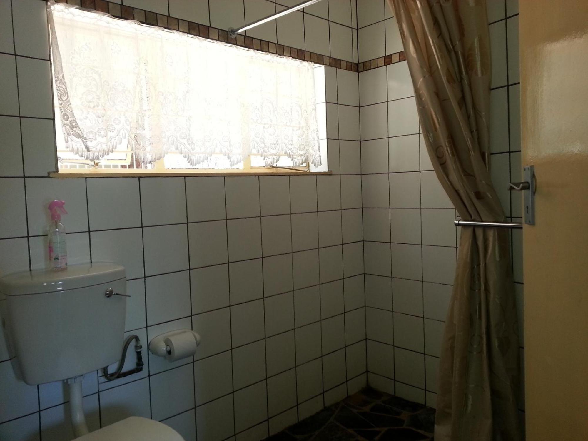 Ingwe Guesthouse Mbombela Exterior photo