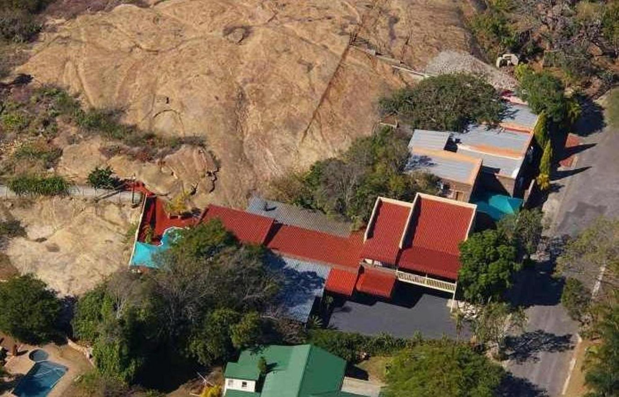 Ingwe Guesthouse Mbombela Exterior photo